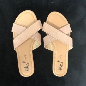 flat light pink crisscross-sandals
